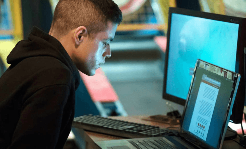 22-mr-robot-w529-h352-2x