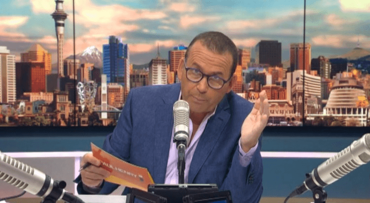 imageedit_327_8120975401