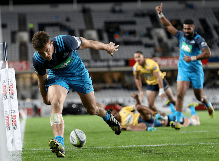 Matt Duffie scores a try. The Blues are now good. (Photo: Phil Walter/Getty Images)