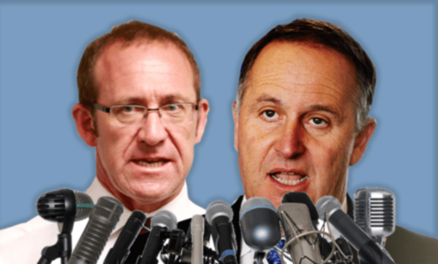 key_little_at_the_mic_001