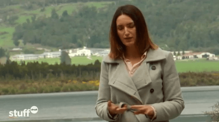 Paula Penfold outside Gloriavale (image: Stuff Circuit screengrab)