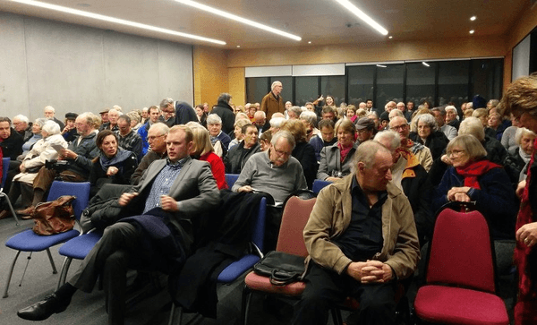 A typical crowd at a ratepayers meeting in Auckland, 2016 (Photo: Hayden Donnell) 

