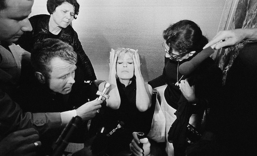 Greek actress, singer and politician Melina Mercouri gives a press conference,1967. (Photo by Harry Benson/Express/Hulton Archive/Getty Images) 
