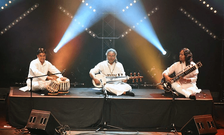 maharaj trio main