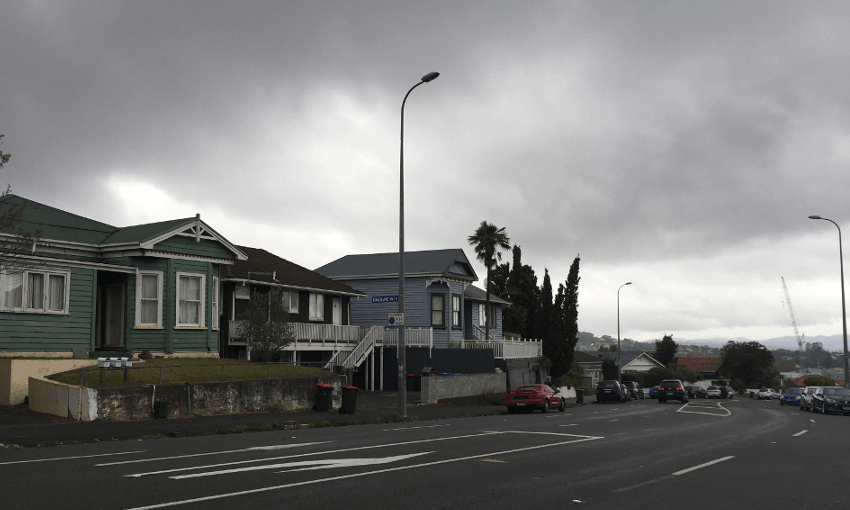 renting housing house 
