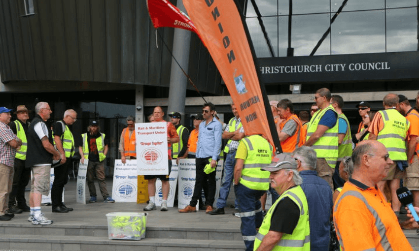 Lyttelton Port workers demonstrating at the Christchurch City Council during their strike (Photo: Radio NZ/ Alex Harmer) 
