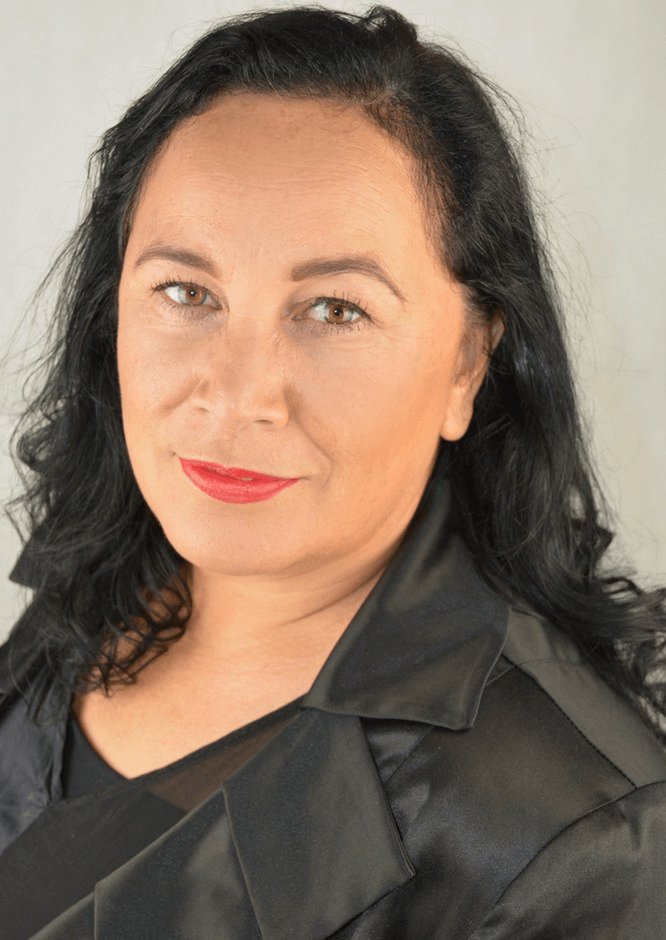 Debbie Ngarewa-Packer