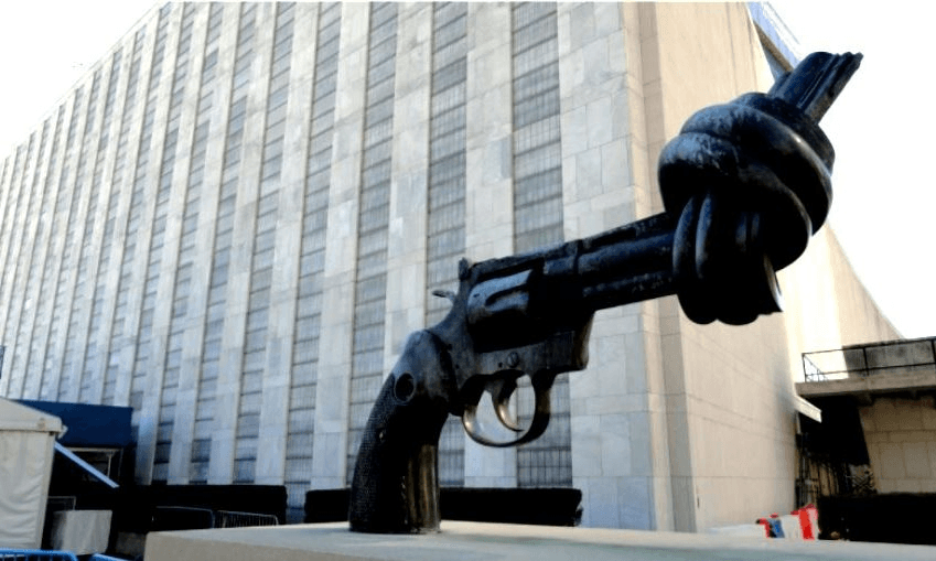 Carl Fredrik Reuterswärd’s sculpture outside the United Nations in New York