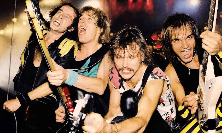 SCORPIONS 
