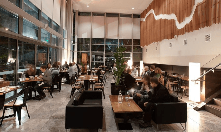 The heroic Gothenburg restaurant overlooking the Waikato River