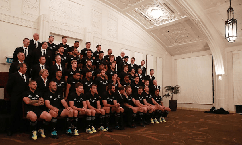 The 2018 All Blacks squad pose for a team photo at the Heritage Hotel (Photo by Hannah Peters/Getty Images) 
