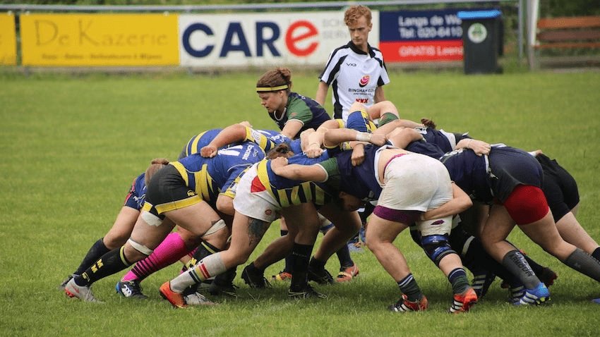 Ottawa Wolves Women v World Barbarians Women, with the author refereeing. (PHOTO: Jay Smidt) 
