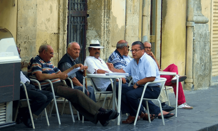 These blokes have the right idea(Photo: Getty) 
