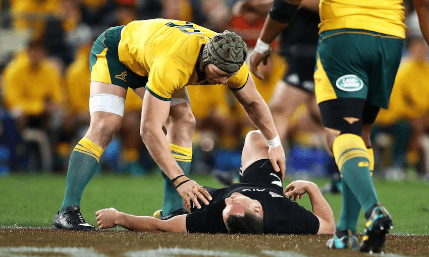 David Pocock checks on Ryan Crotty after another concussion (Photo by Mark Kolbe/Getty Images) 

