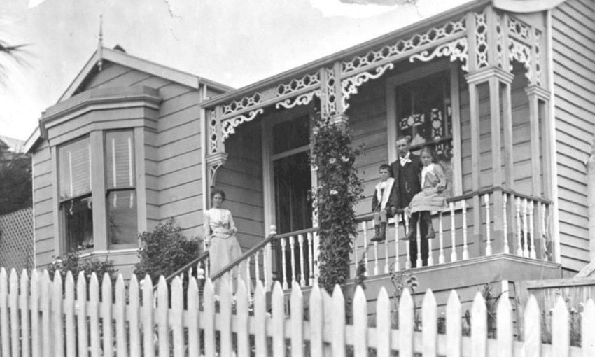 A family and their home in Dunedin (author’s collection) 
