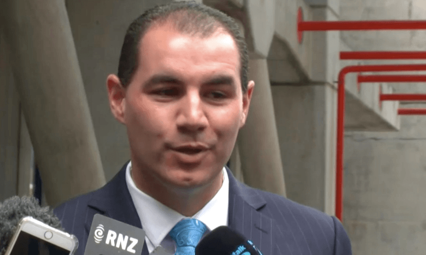 Jami-Lee Ross speaking outside the Wellington Central police station  (Radio NZ, livestream)  
