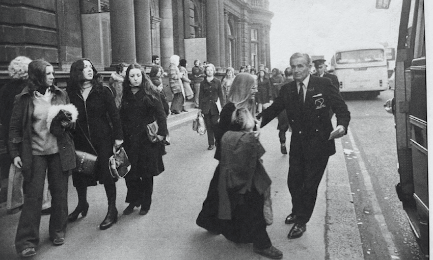 Linda Burgess getting on the All Blacks supporter bus in Edinburgh (Credit: 
Barry Durrant) 
