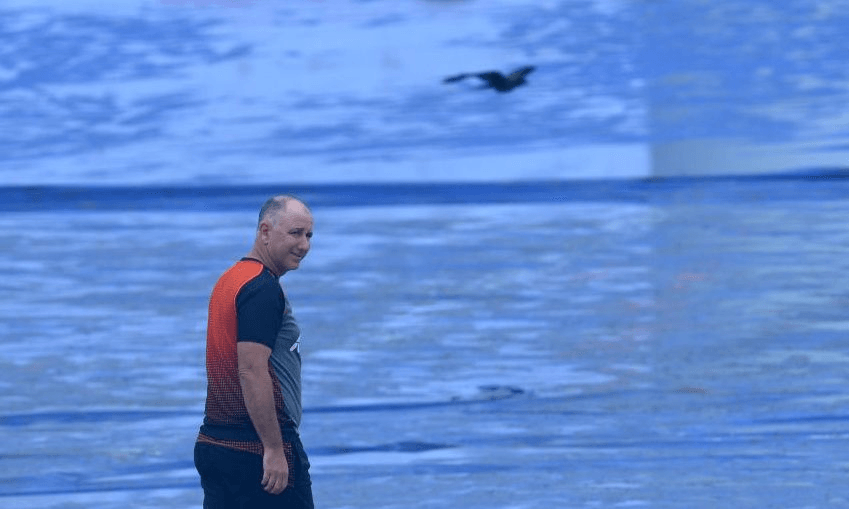 New Zealand cricket coach Gary Stead during a rain delay in Colombo, Sri Lanka. Photo: LAKRUWAN WANNIARACHCHI/AFP via Getty Images 
