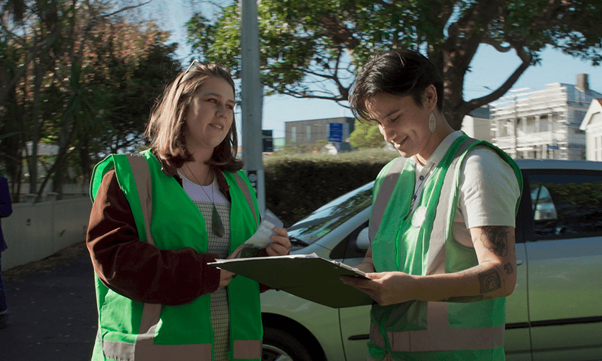 Young Greens Matariki Roche (Ngāti Raukawa) and Danielle Marks (Te Arawa)  (Photo: Eddy Fifield) 
