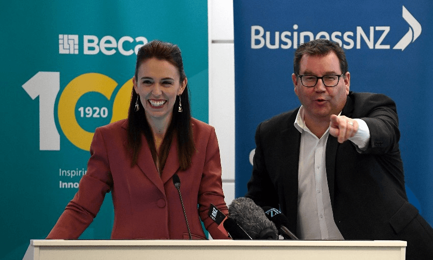 PM Jacinda Ardern and deputy PM Grant Robertson (Photo by Hannah Peters/Getty Images) 
