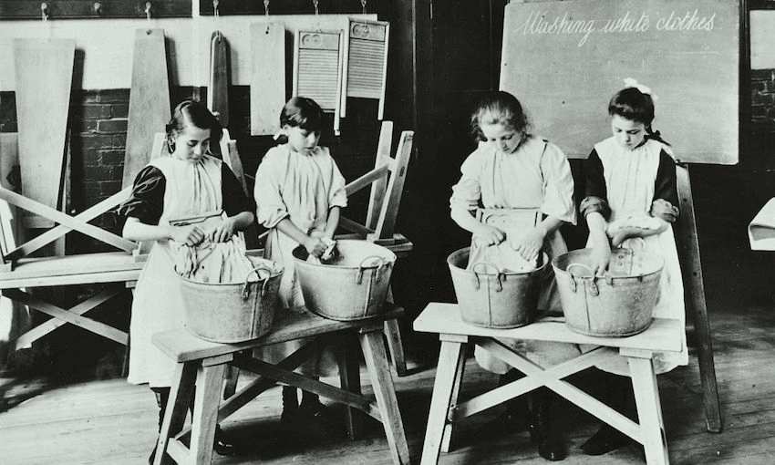 Laundry work, Tennyson Street School, Battersea, London, 1907. (Photo by City of London: London Metropolitan Archives/Heritage Images/Getty Images) 
