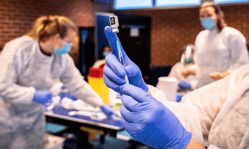Nurses prepare Covid-19 vaccines in Norway, which has paused the use of the AstraZeneca vaccine (Photo: Getty Images) 
