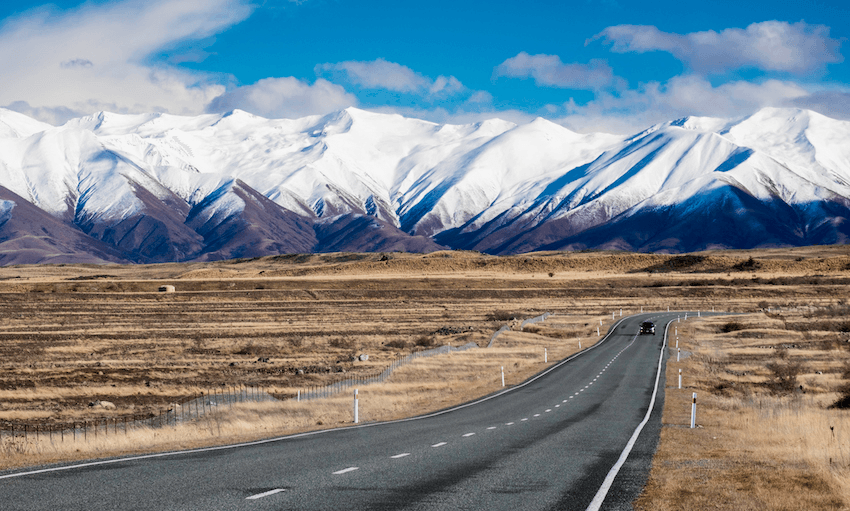 The Mackenzie Country, with the Southern Alps – the product of the Alpine Fault – in the background (Photo: Getty Images) 
