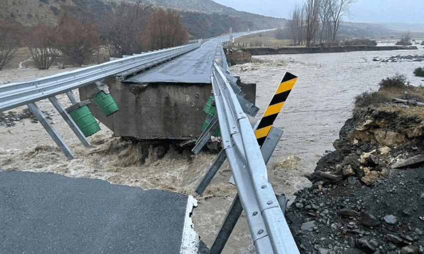 Flooding at Porters Pass as a result of the torrential rainfall in May. Photo: Radio NZ 
