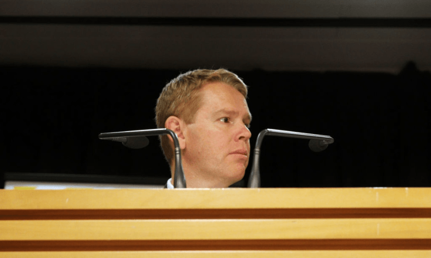 Covid-19 minister Chris Hipkins making the announcement of Wellington moving to level two (Lynn Grieveson/Getty Images) 

