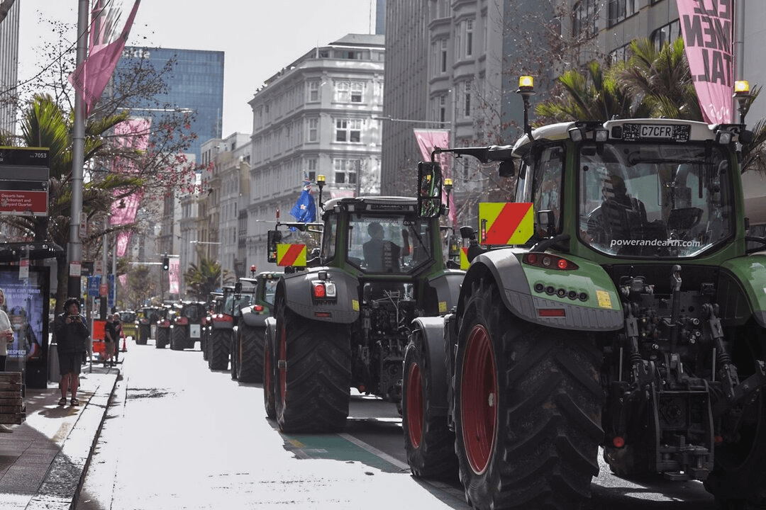 Tractors on Queen St