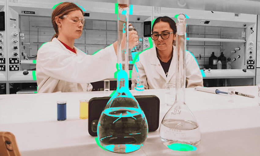 Paige Richter (R) with her lab partner at last year’s DiscoveryCamp (Photo: Supplied/Additional design: Tina Tiller) 

