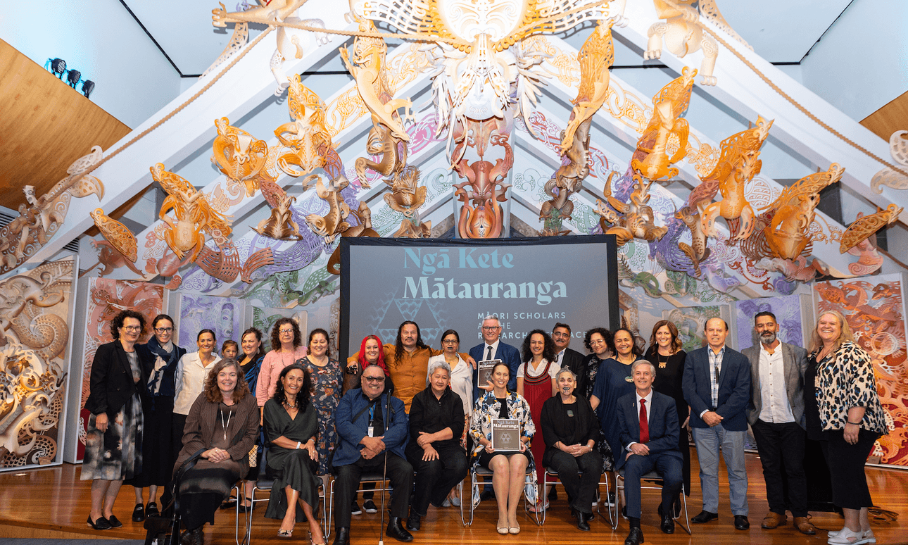 The Ngā Pae o te Māramatanga whānau (Photo: Masanori Udagawa | Big Mark & Co) 
