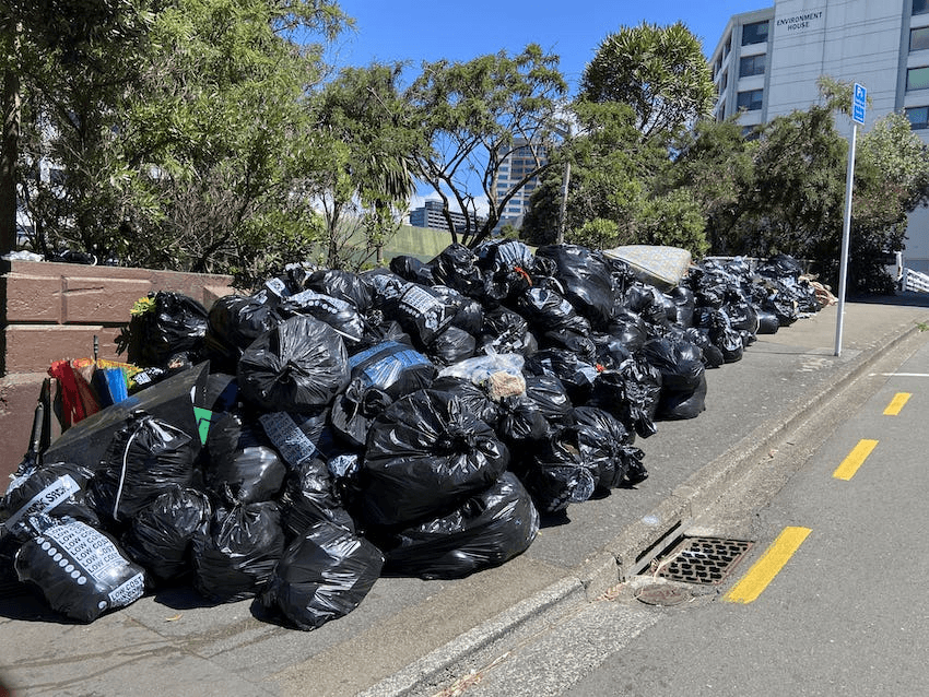 Rubbish piling up near the protest (Photo: Stewart Sowman-Lund) 
