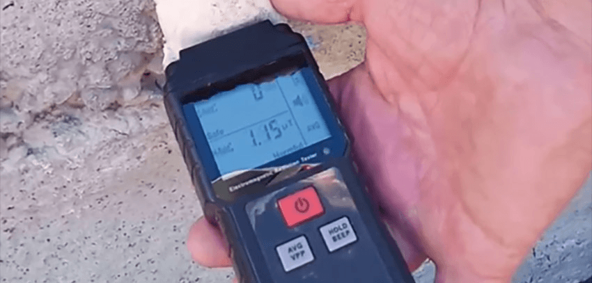 Measurement device showing 1.15uT reading