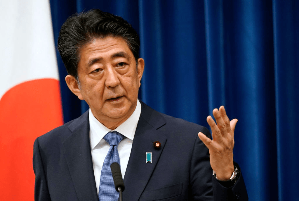 TOKYO, JAPAN – AUGUST 28: Japanese Prime Minister Shinzo Abe speaks during a press conference at the prime minister official residence on August 28, 2020 in Tokyo, Japan. Prime Minister Shinzo Abe announced his resignation due to health concerns. (Photo by Franck Robichon – Pool/Getty Images) 

