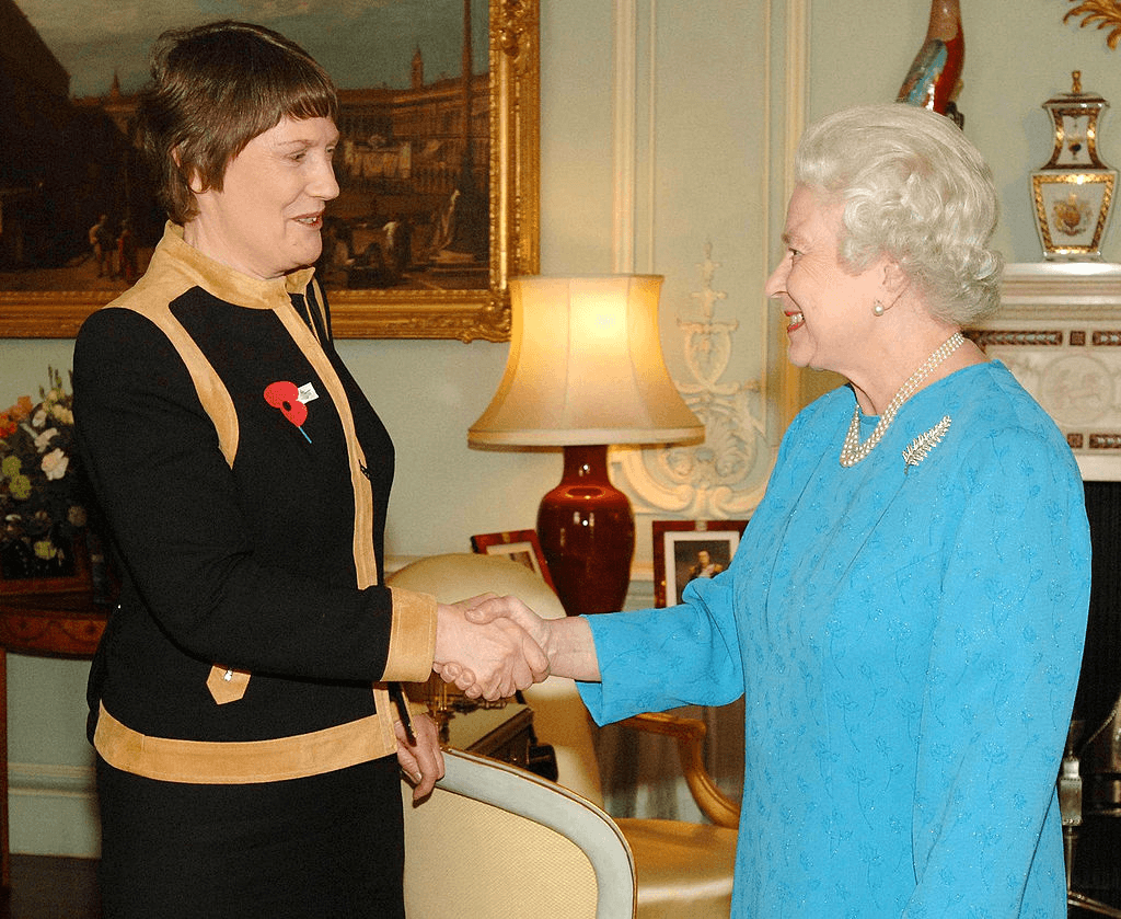 HM Queen Elizabeth II receives New Zealand’s Prime Minister, Helen Clark at Buckingham Palace on November 10 2006. (Photo by Anwar Hussein Collection/ROTA/WireImage) 
