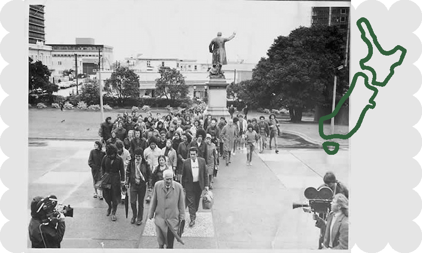 The Māori language petition being taken to parliament, 1972 (Image: Ministry for Culture and Heritage, nzhistory.govt.nz/media/photo/maori-language-petition-1972) 
