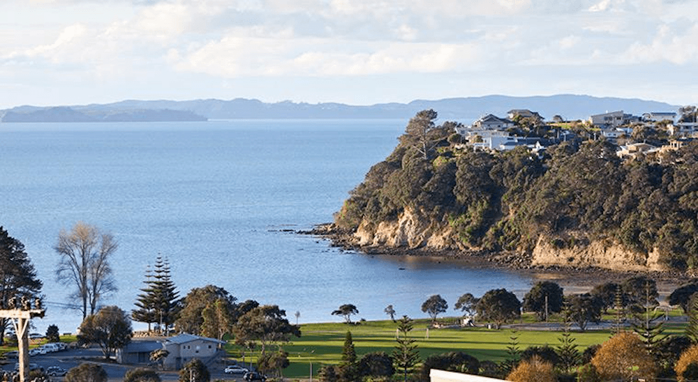 A view of Stanmore bay in Whangaparāoa, facing north.