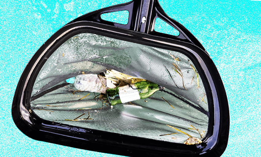 Just another day with the Sea Cleaners crew. (Photo: Chris Schulz / Design: Archi Banal) 
