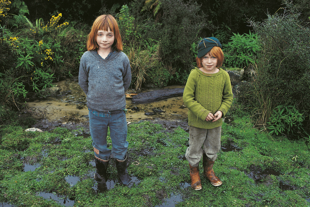 Robin Morrison. 1979. Ben and Balthazar, Fox River. The boys live in the Fox River Commune. Their hair is dyed by the Orange person looking after them.