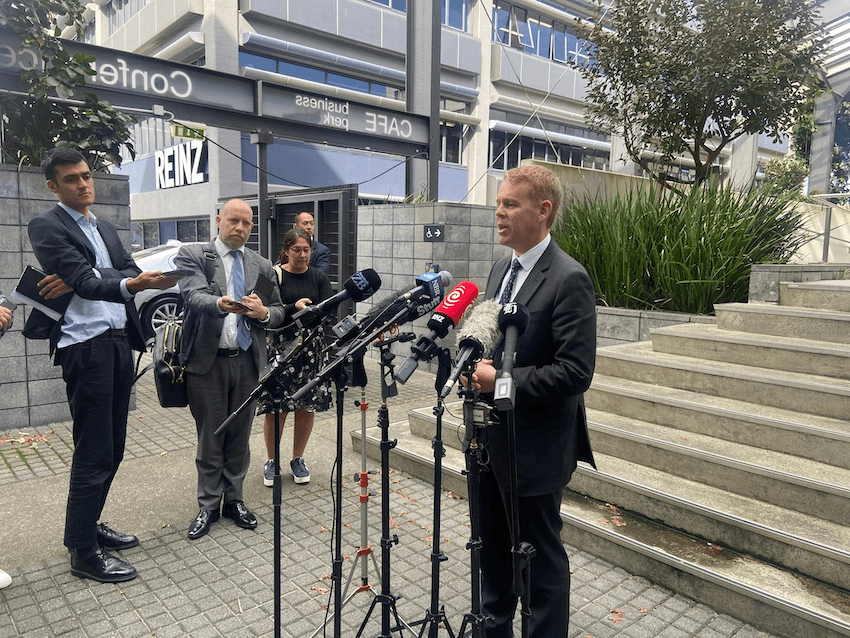 Chris Hipkins fronts a press conference 