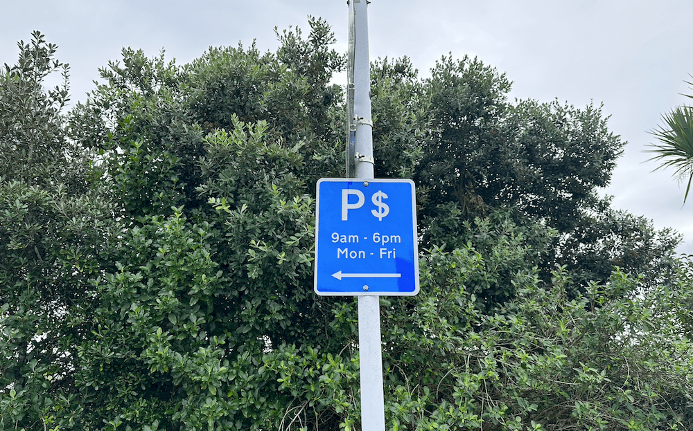 A parking sign on a central Auckland street.