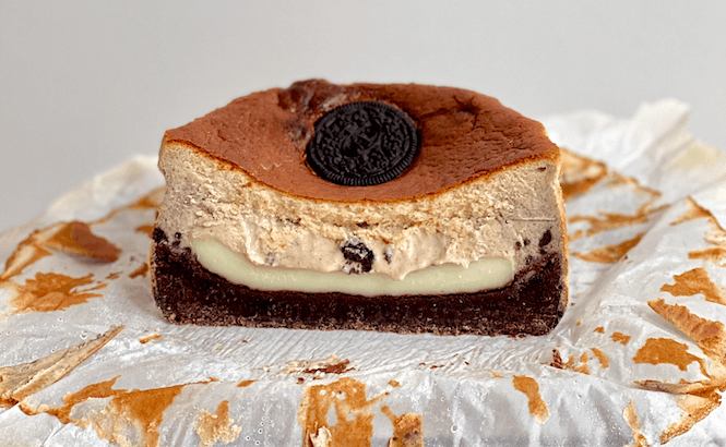 An Oreo cheesescake with a layer of mochi in the middle.