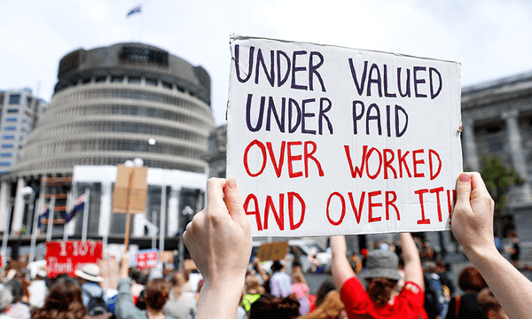 Teachers protest outside the Beehive in 2023. (Image: Getty Images) 
