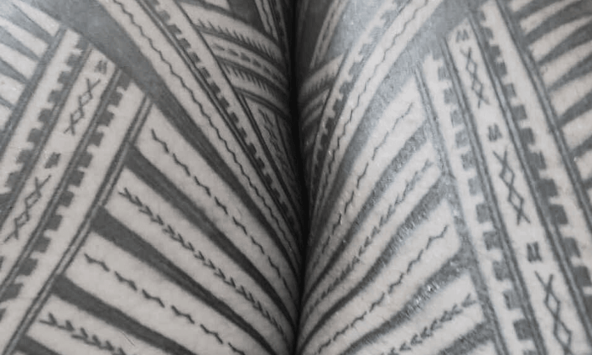 Details of the author’s tatau 
