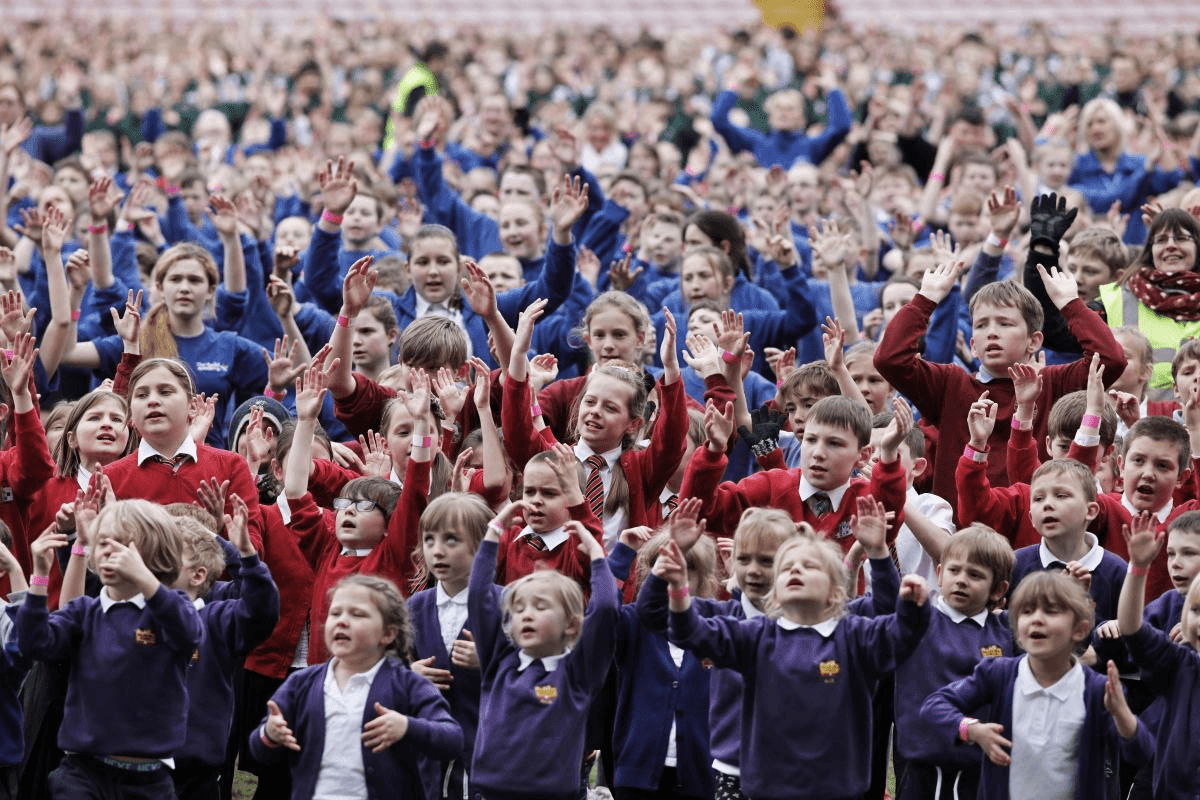 School children perform the haka.