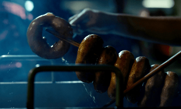 Tanz KTCHN making doughnuts at the Auckland Night Markets. (Photo: Takeout Kids) 
