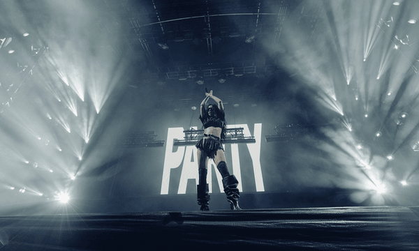 Charli XCX on the Laneway mainstage. (Photo: Henry Redcliffe) 
