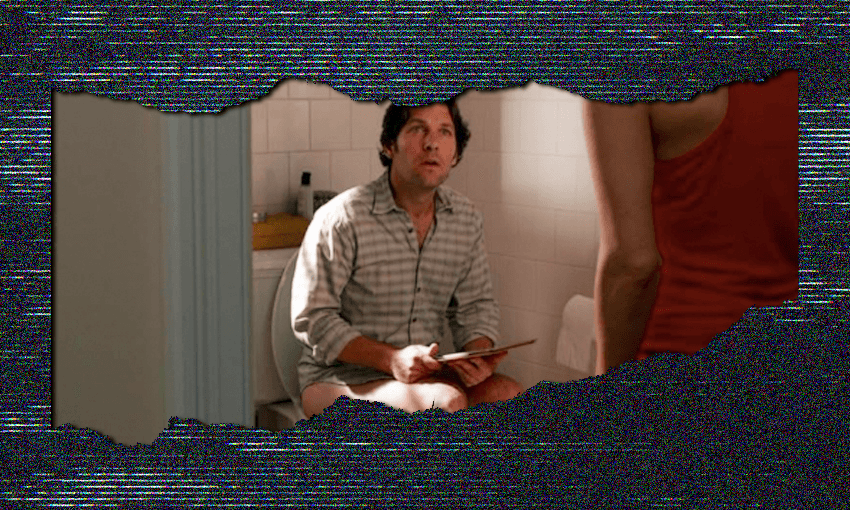 Paul Rudd in This Is 40 using his iPad while on the toilet