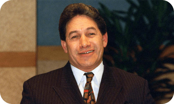 Winston Peters at a press conference in 1997. (Photo: Phil Walter via Getty Images) 
